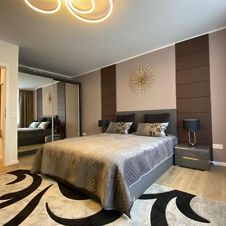 Luxus Apartment With Balcony ดอร์ทมุนด์ ภายนอก รูปภาพ
