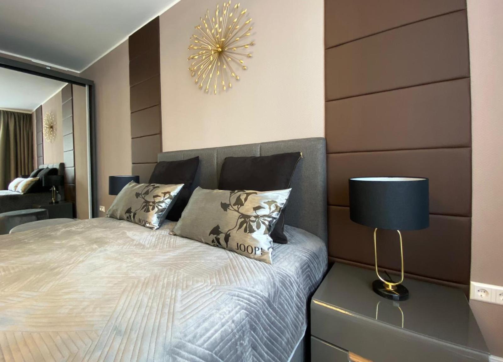 Luxus Apartment With Balcony ดอร์ทมุนด์ ภายนอก รูปภาพ