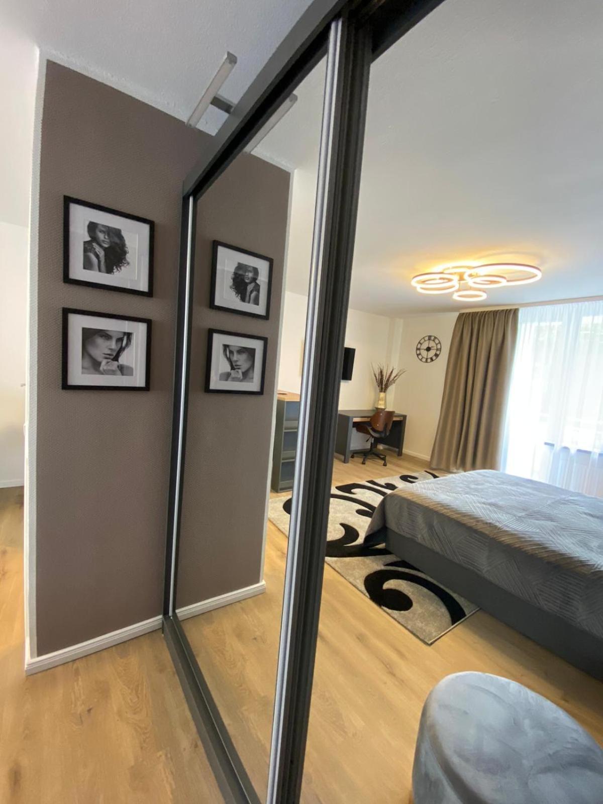 Luxus Apartment With Balcony ดอร์ทมุนด์ ภายนอก รูปภาพ